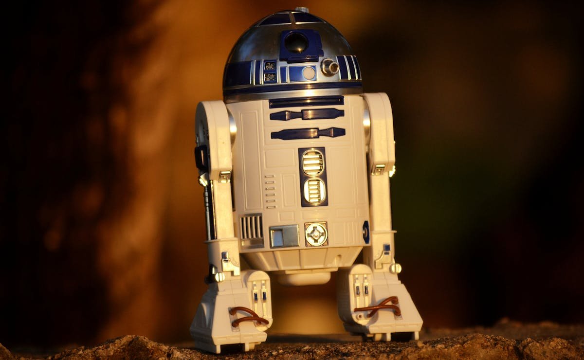 Artificial intelligence in companies: impacts and main trends