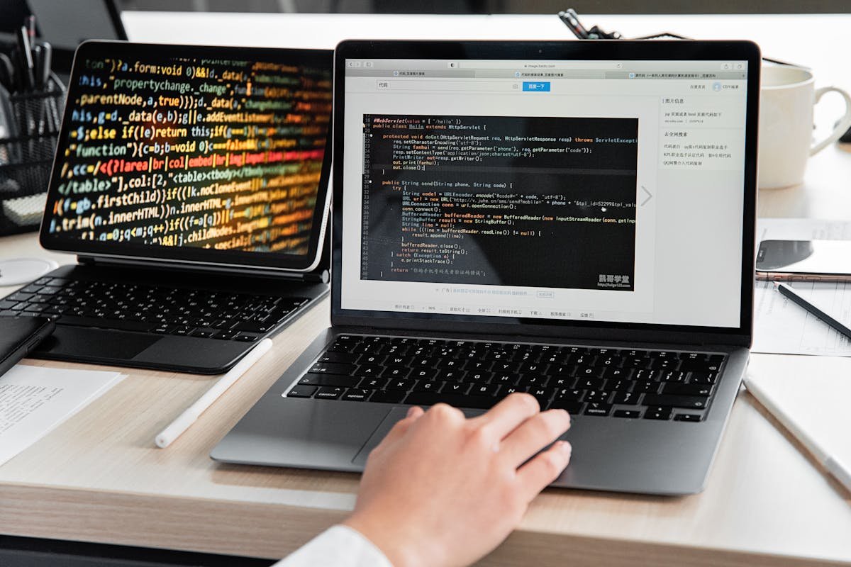 What are programming languages and what kinds are there?
