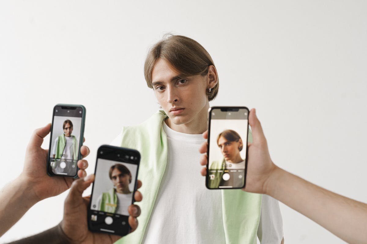 Screens Are Dying—Here’s How the Internet Will Soon Plug Into Your Brain