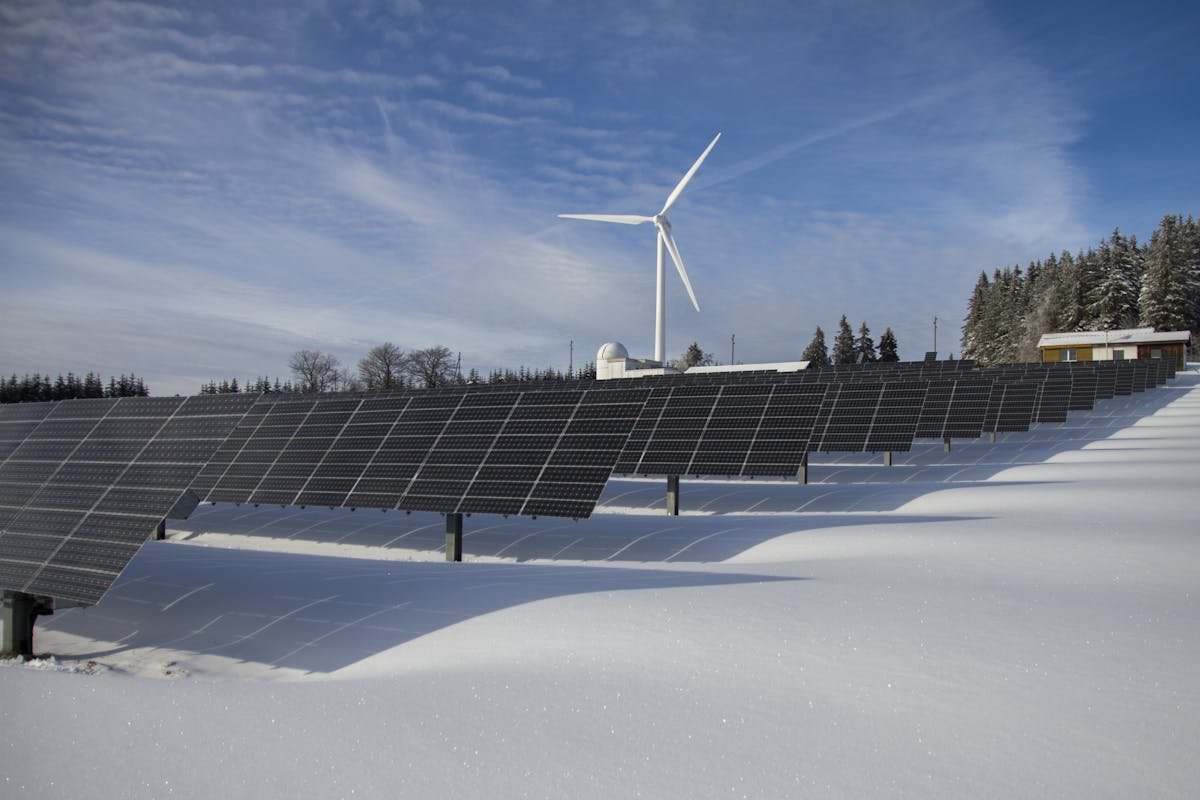 Forget Solar Panels—The Clean Energy Revolution Is Already Leaving Them Behind
